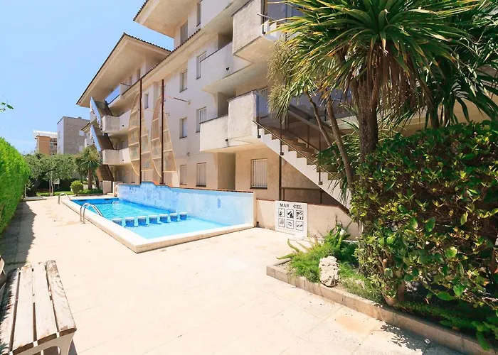 Uhc Mar I Cel Family Complex Cambrils