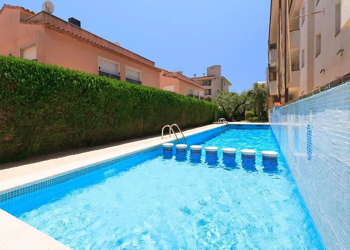 Uhc Mar I Cel Family Complex *